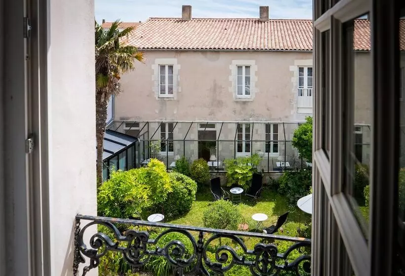 ファミリールーム, La Maison Douce