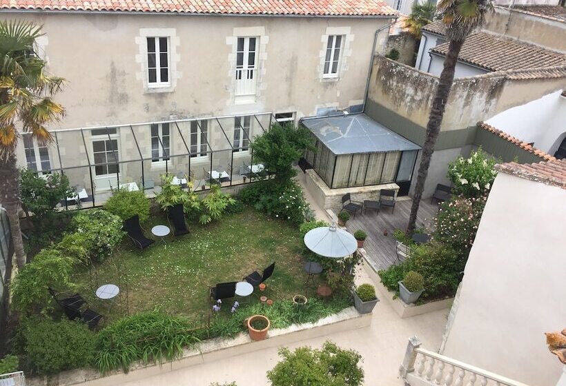 Полулюкс, La Maison Douce