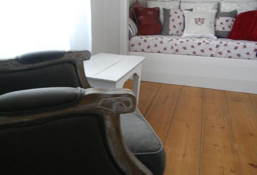 Полулюкс, La Maison Douce