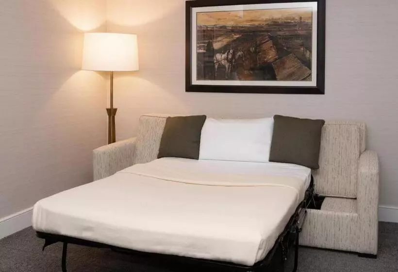 キングサイズベッドのスタンダードルーム, Marriott Syracuse Downtown