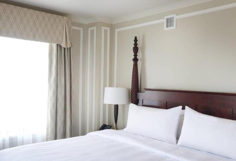 غرفة كلوب سرير كينج, Marriott Syracuse Downtown