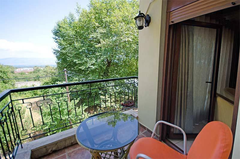 スーペリアールーム, Nostos