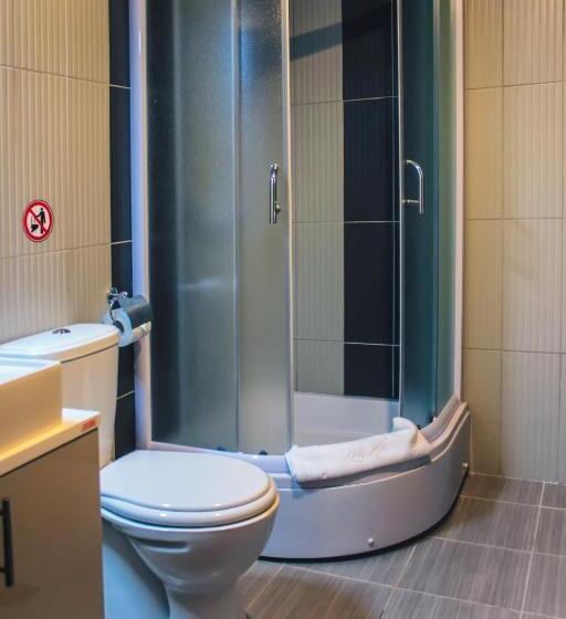 اتاق اکونومی, Park Lakeside Ohrid