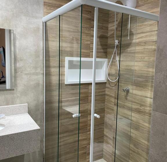 标准间, Petit Village Icarai