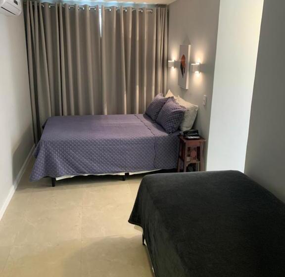 标准间, Petit Village Icarai