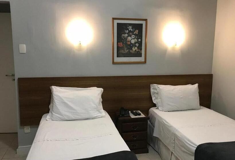 经济房, Petit Village Icarai