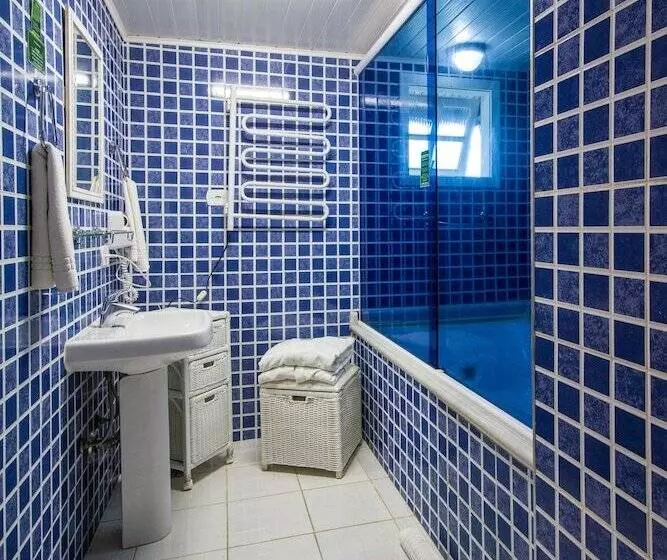 1-Bedroom Deluxe Chalet