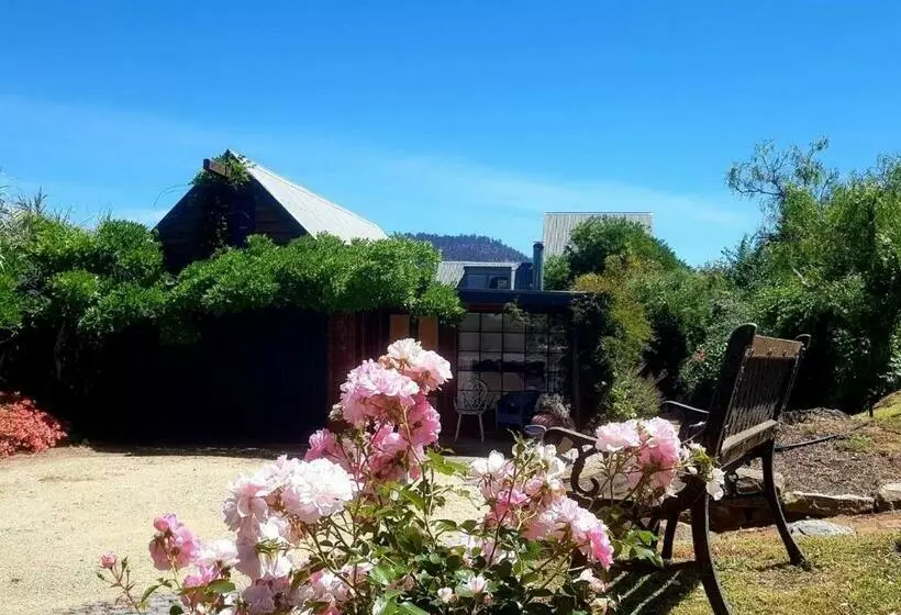 ２ベッドルームハウス, Red Brier Cottage Accommodation