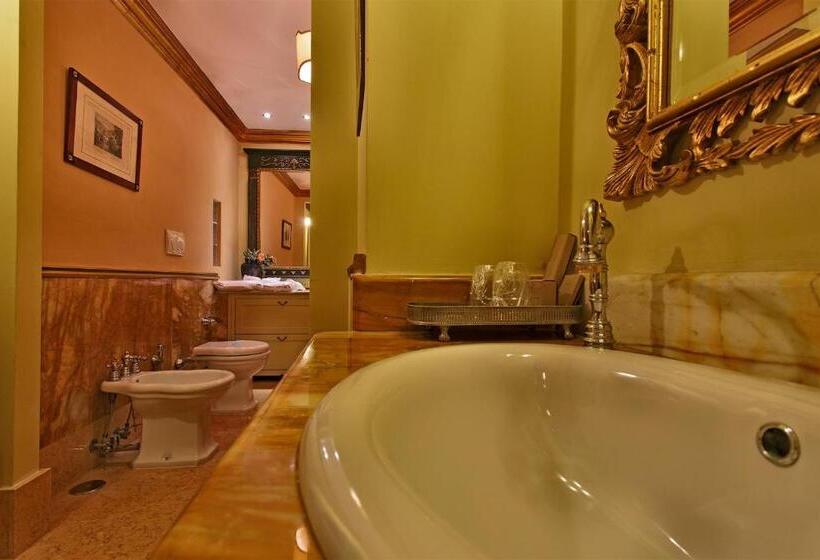 Люкс, Residenze Gregoriane   Residenza D Epoca