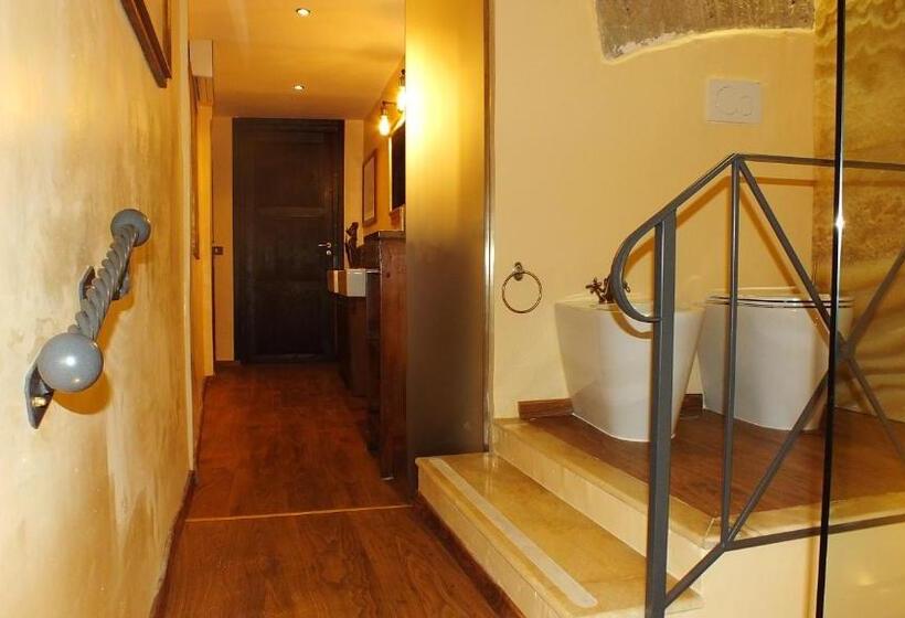 آپارتمان 1 خوابه با تراس, Residenze Gregoriane   Residenza D Epoca