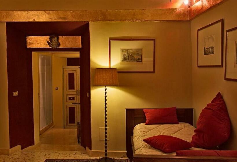 سوییت خانوادگی, Residenze Gregoriane   Residenza D Epoca