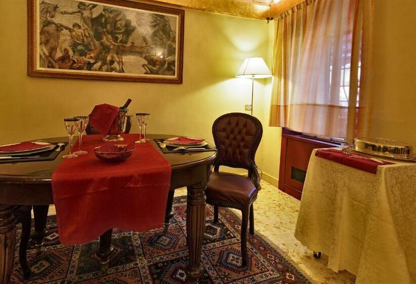 سوییت خانوادگی, Residenze Gregoriane   Residenza D Epoca