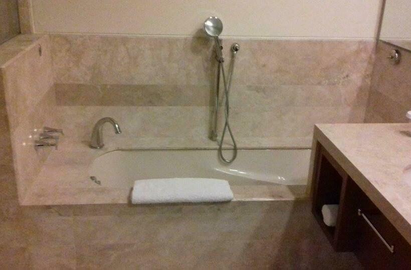 标准单人间, Santuario Diegueno