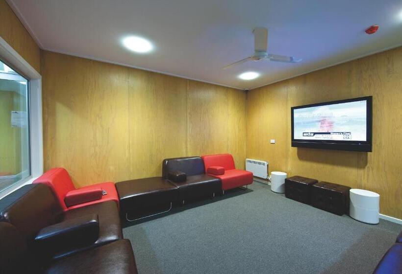 共用房间的床, The Island Accommodation