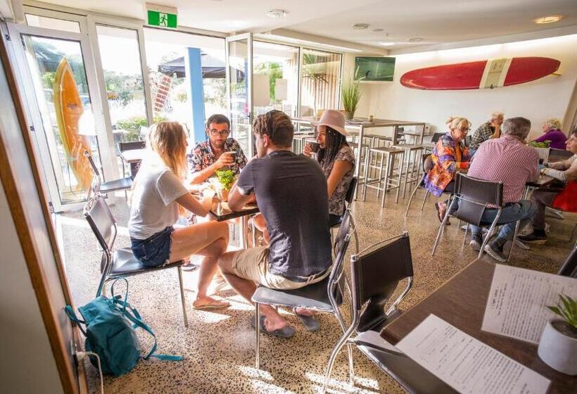 共用房间的床, The Island Accommodation