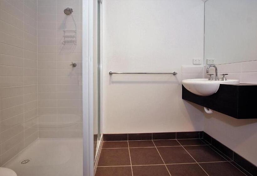 共用房间的床, The Island Accommodation