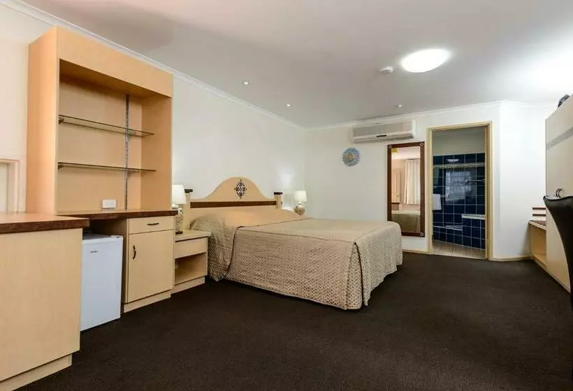 اتاق اجرایی با تخت بزرگ, Villa Mirasol Motor Inn