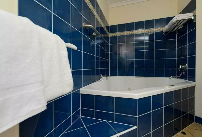 اتاق اجرایی با تخت بزرگ, Villa Mirasol Motor Inn