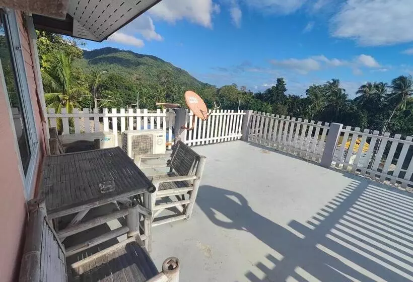 اتاق چهار تخته با دستشویی مشترک, Moon Travel Phangan
