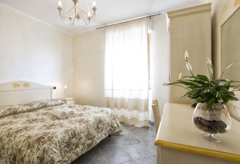 חדר משפחתי, Morpheo Rooms