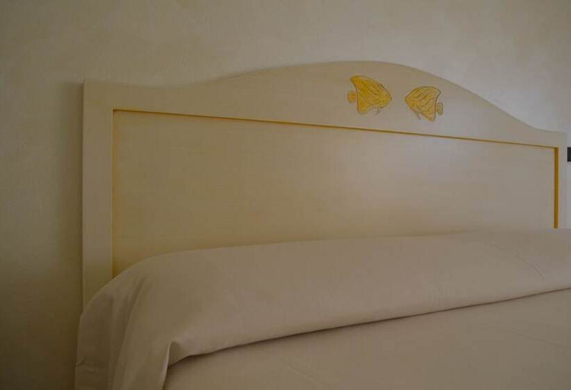 חדר משפחתי, Morpheo Rooms