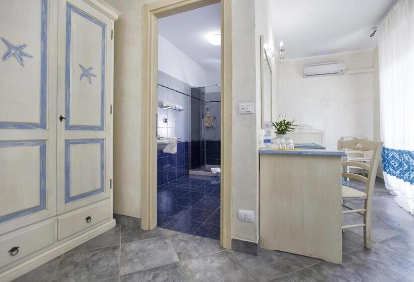 Номер Стандарт Трехместный, Morpheo Rooms