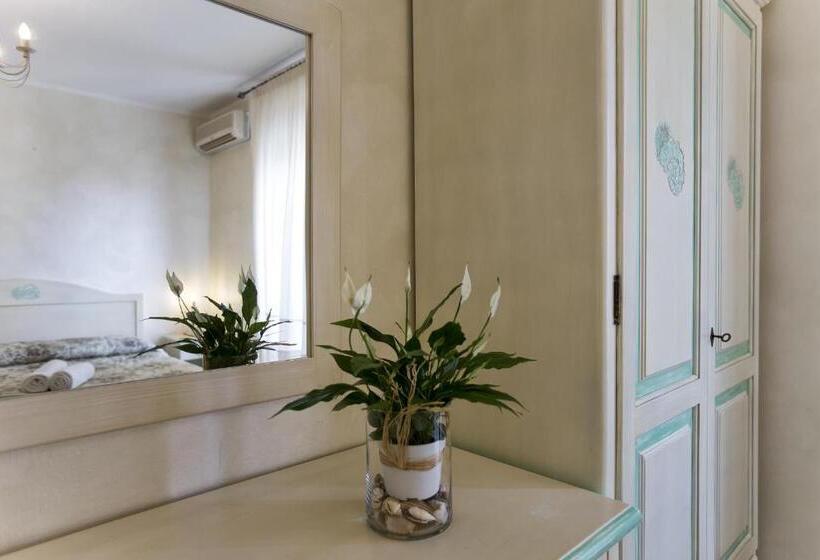 חדר משפחתי, Morpheo Rooms