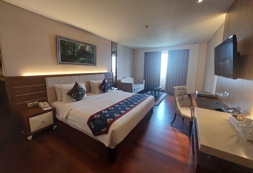 اتاق اجرایی با تخت بزرگ, Grand Qin Hotel Banjarbaru Syariah