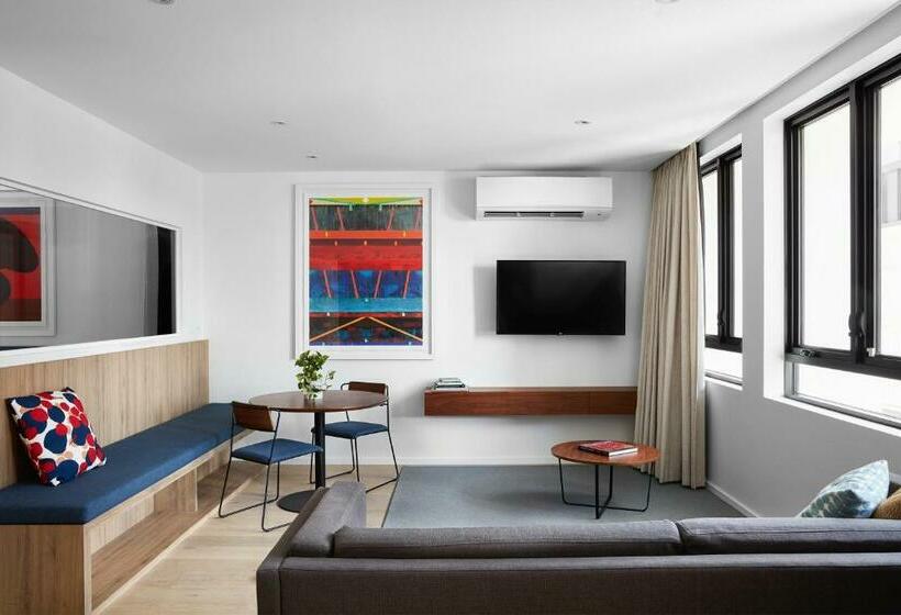 سوئیت 2 خوابه, The Johnson Brisbane   Art Series