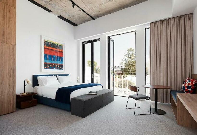 استودیوی استاندارد, The Johnson Brisbane   Art Series