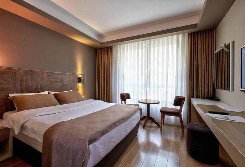 스탠다드 룸, Arus