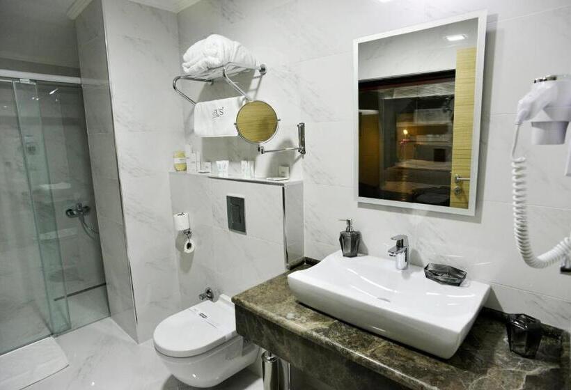 스탠다드 룸 킹사이즈 침대, Arus