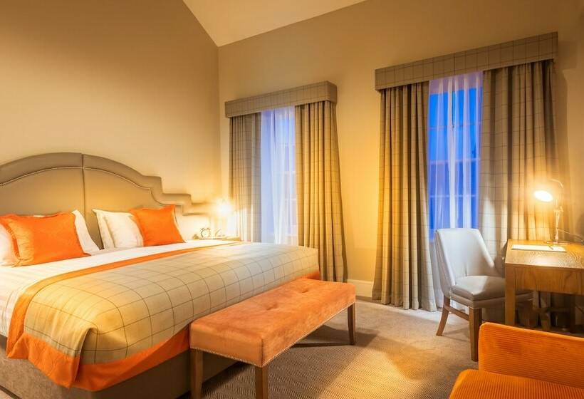 Номер Deluxe, Bishop S Gate