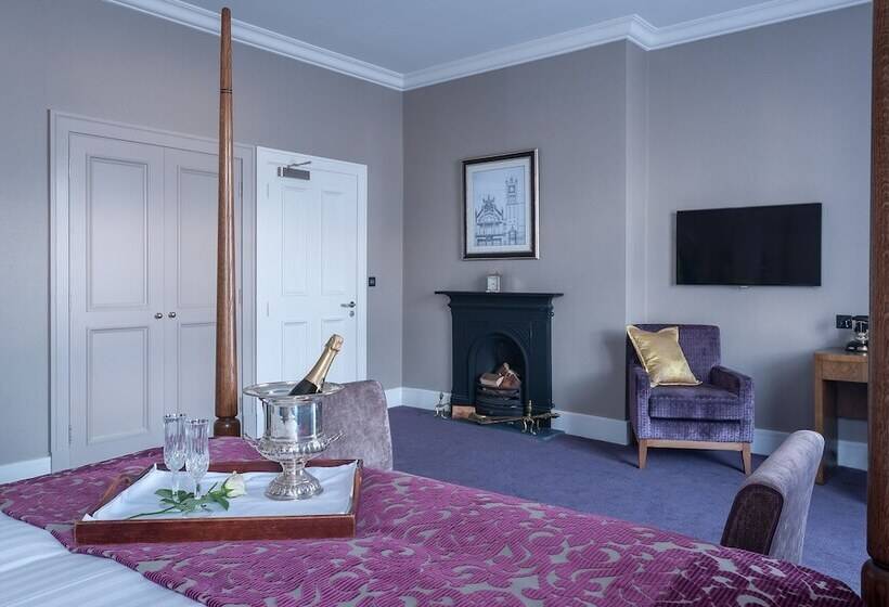 Номер Deluxe, Bishop S Gate