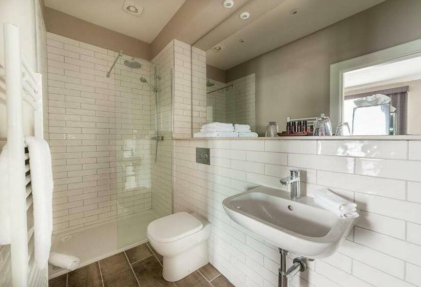 Номер Deluxe, Bishop S Gate