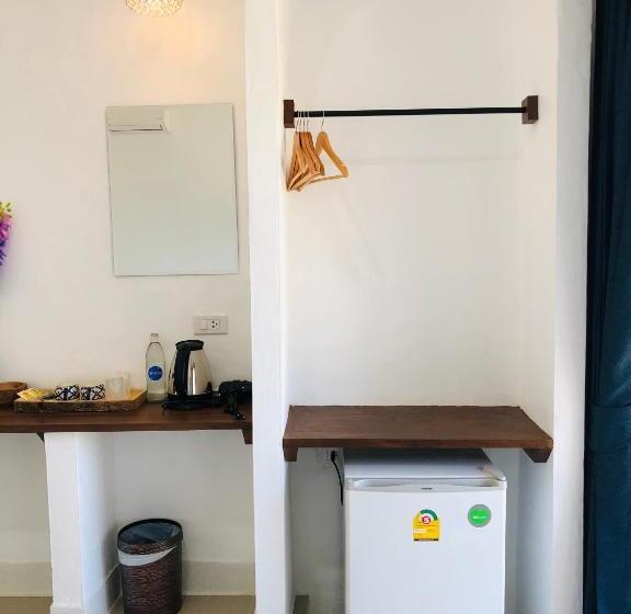 带大床的豪华间, Canary Guesthouse