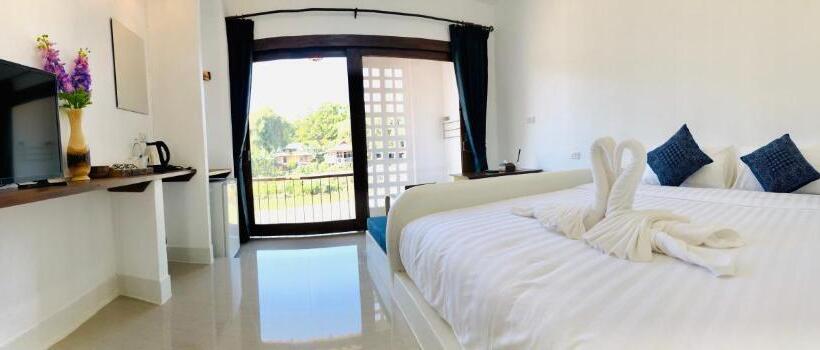 带大床的豪华间, Canary Guesthouse