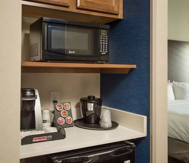 ダブルベッドスタンダードルーム, Holiday Inn Express & Suites Rock Falls, An Ihg