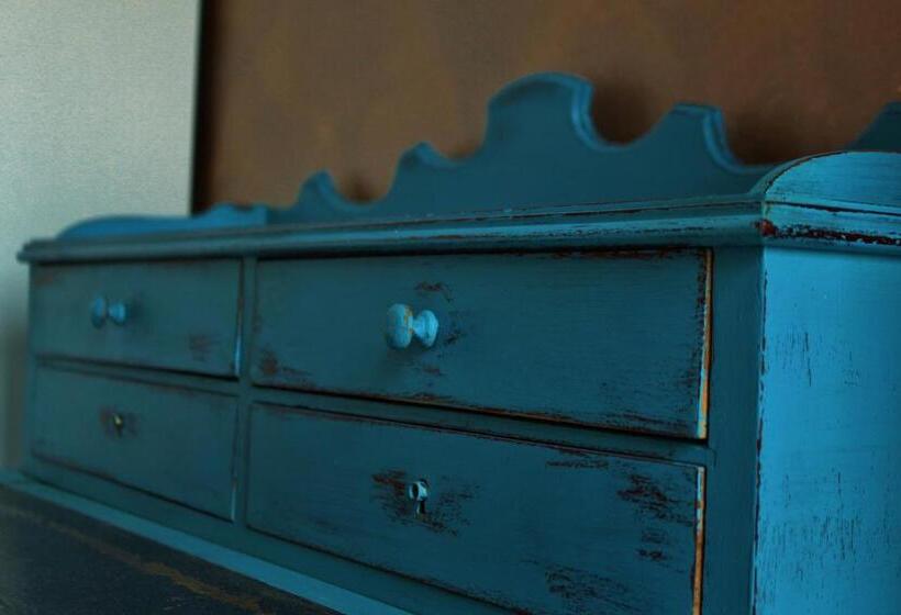 חדר סופריור, Maximilian