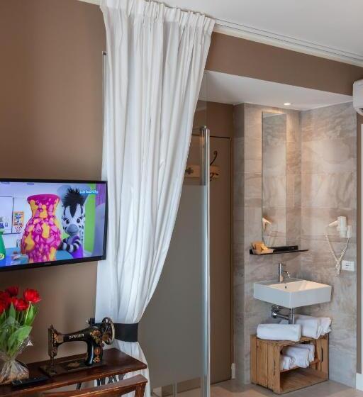 Superior room with lake view, Maximilian