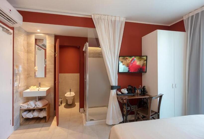 Superior room with lake view, Maximilian