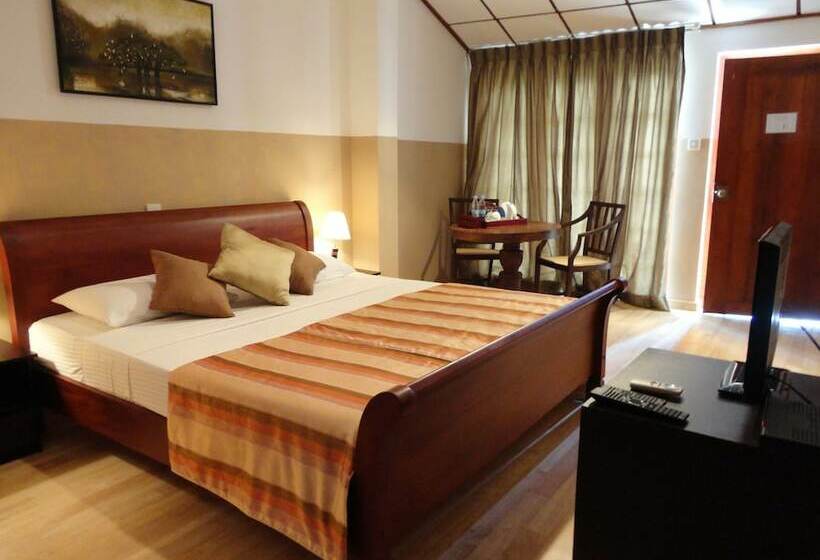 디럭스 룸, Oak Ray Lake Resort