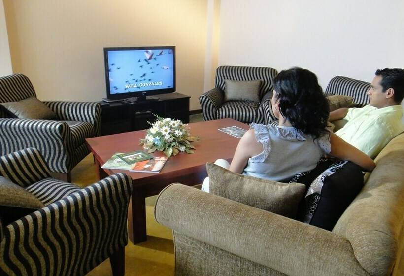 디럭스 룸, Oak Ray Lake Resort