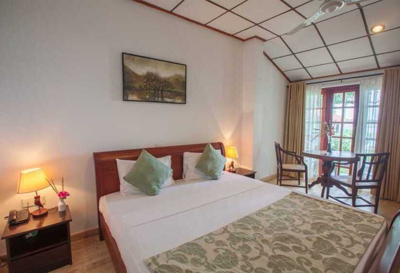 디럭스 룸, Oak Ray Lake Resort