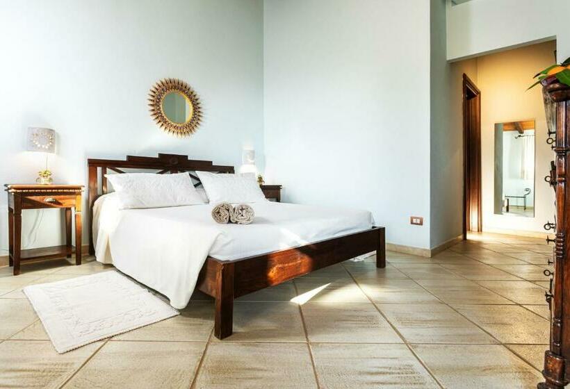 חדר קלאסי, Rio Molas