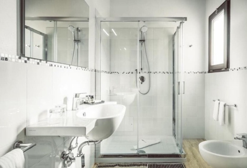 חדר סופריור, Rio Molas