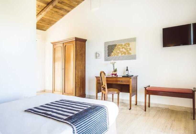 חדר סופריור, Rio Molas