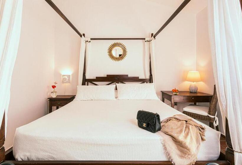 חדר דלוקס, Rio Molas