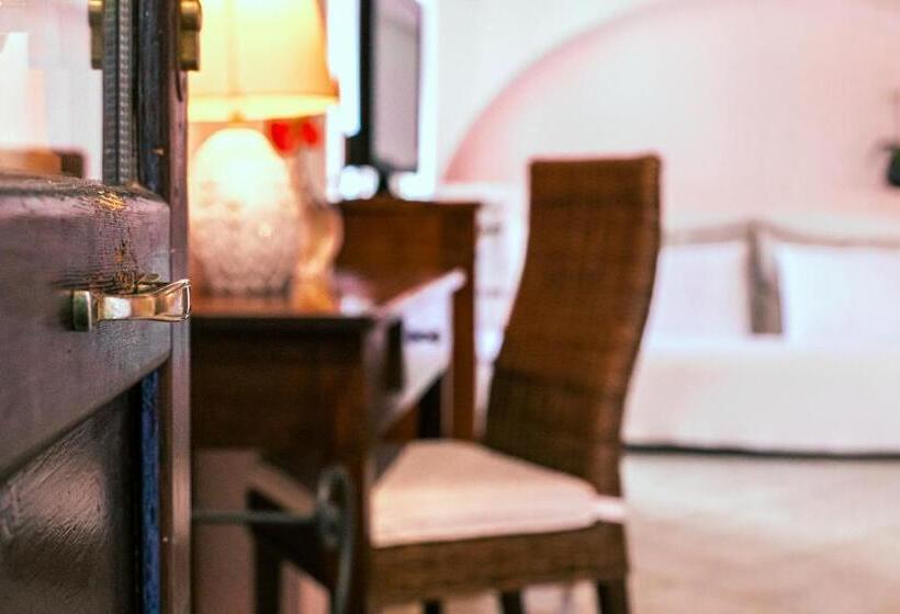 סוויטת ג'וניור, Rio Molas