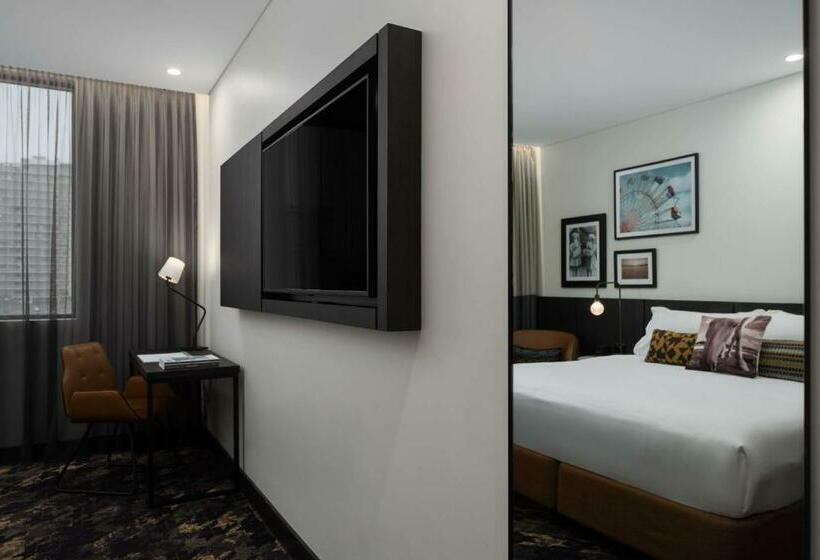 디럭스 룸 킹사이즈 침대, Rydges Fortitude Valley